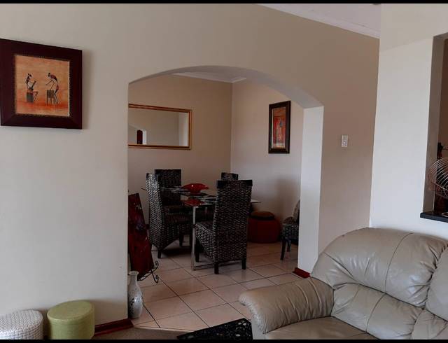 3 BEDROOM TOWNHOUSE RENTED IN SOUTH END